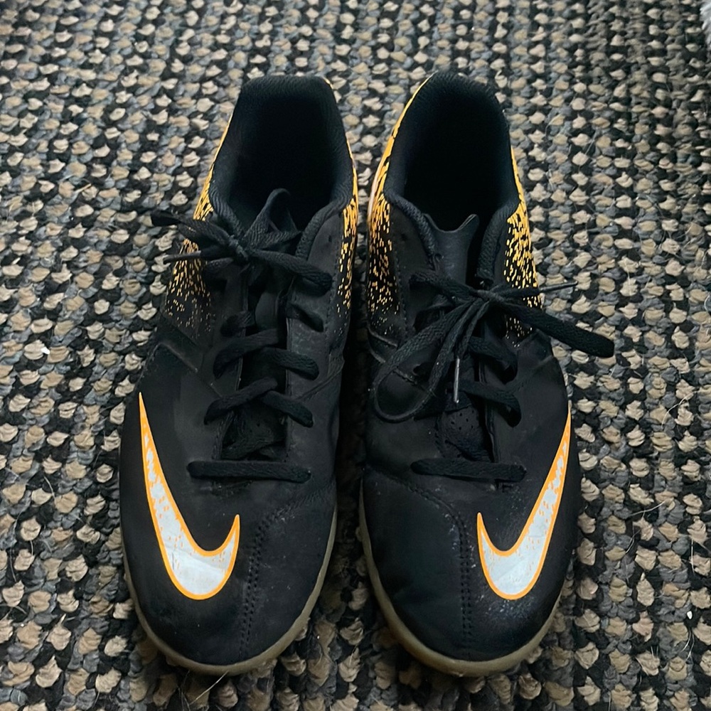 Nike indoor soccer cleats